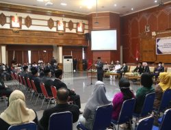 Unsur Pimpinan DPRD Menghadiri Pelantikan 15 Pejabat Esselon