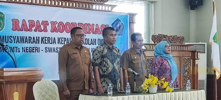 Rapat Koordinasi (Rakor) Musyawarah Kerja Kepala Sekolah (MKKS) SMP/MTs Sederajat se-Kabupaten Kutai Timur (Kutim)