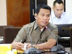 Rusman Ya’qub Sebut Tak Harus Ikuti Standar Umum untuk Majukan Sekolah