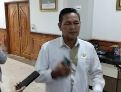 Anggota DPRD Kutai Timur Pertanyakan Harga Fantastis Seragam Sekolah Gratis