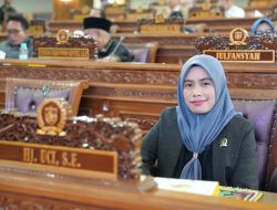 Perjalanan Uci: Dari Honorer Menuju Panggung Politik Membela Perempuan Kutai Timur