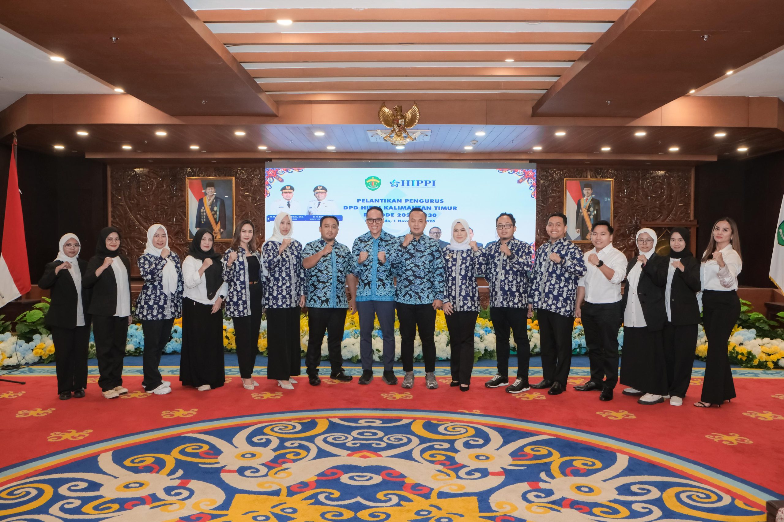 foto bersama pengurus DPC HIPPI Balikpapan bersama Ketua Umum DPD HIPPI Kalimantan Timur